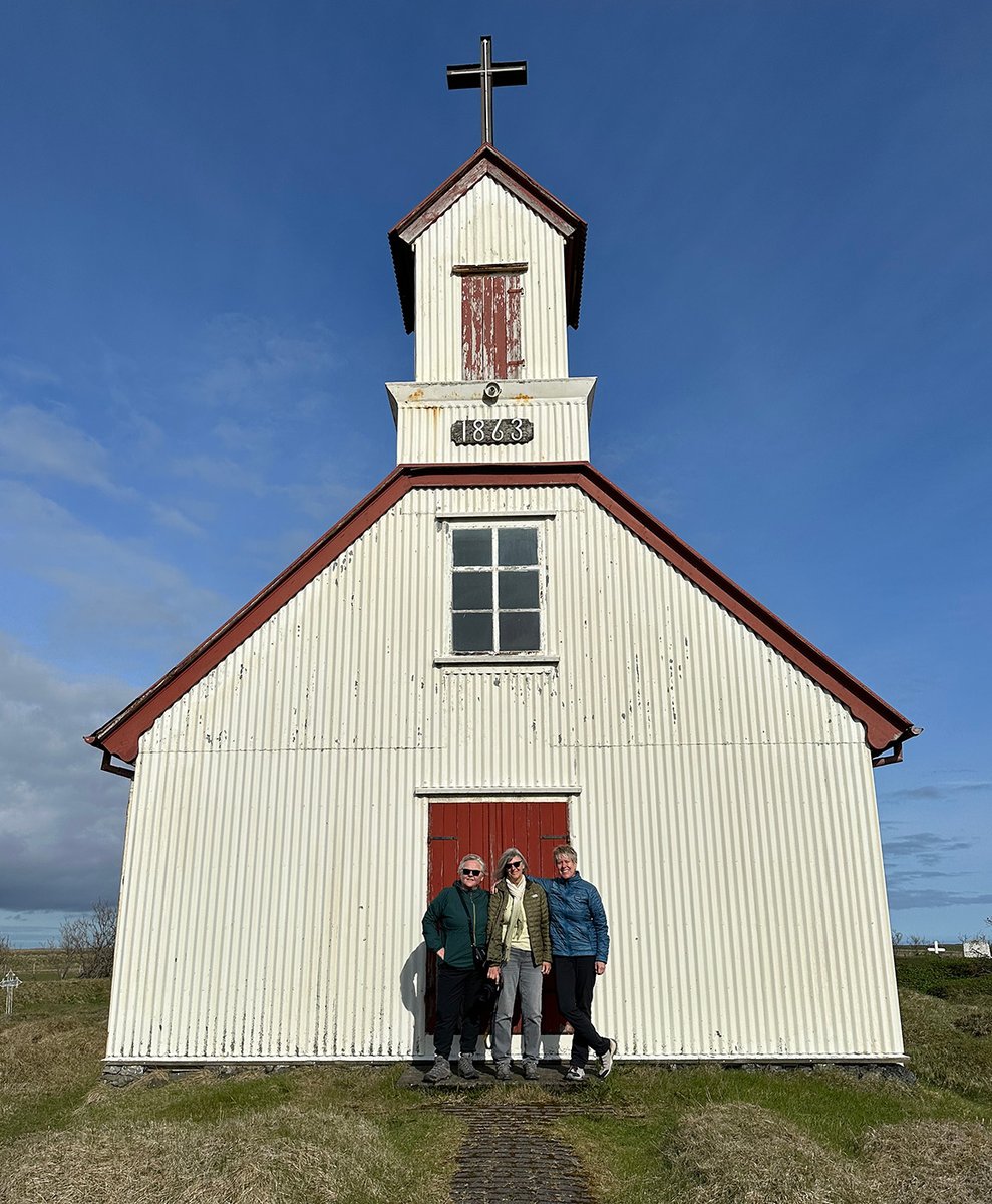 051723 Langholtskirkja church girls