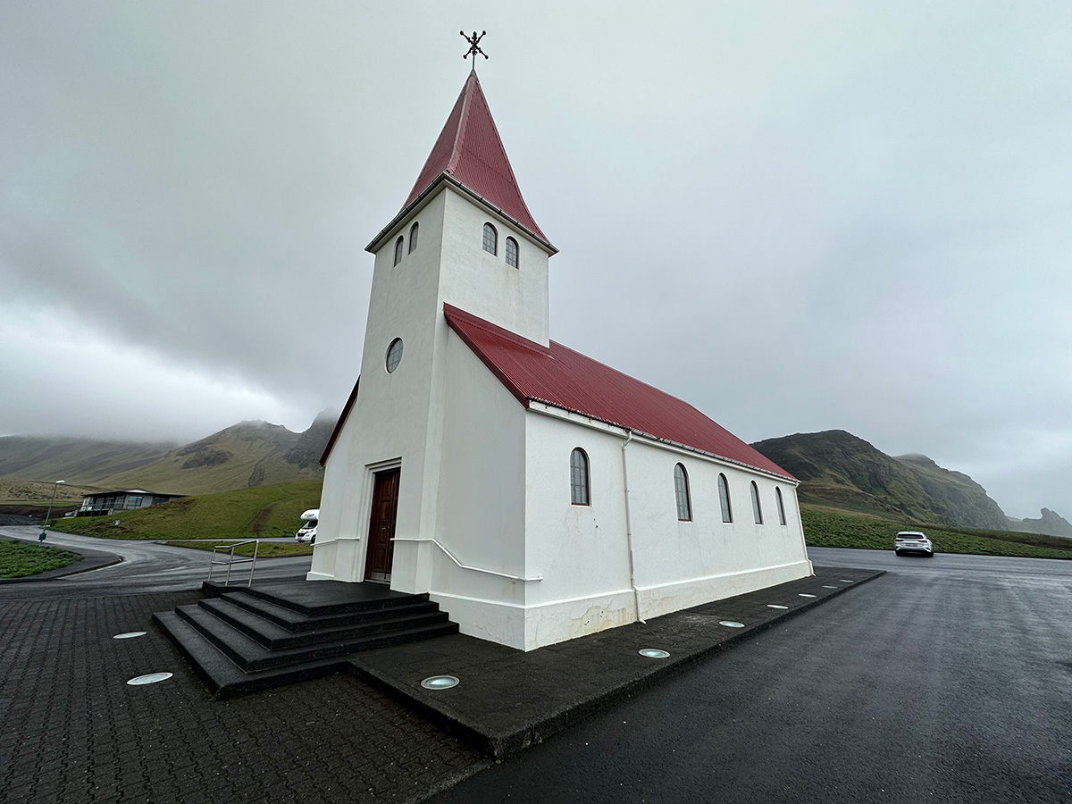 051923 Vik church