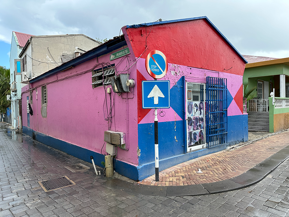 Colorful architecture in Philipsburg - pink store